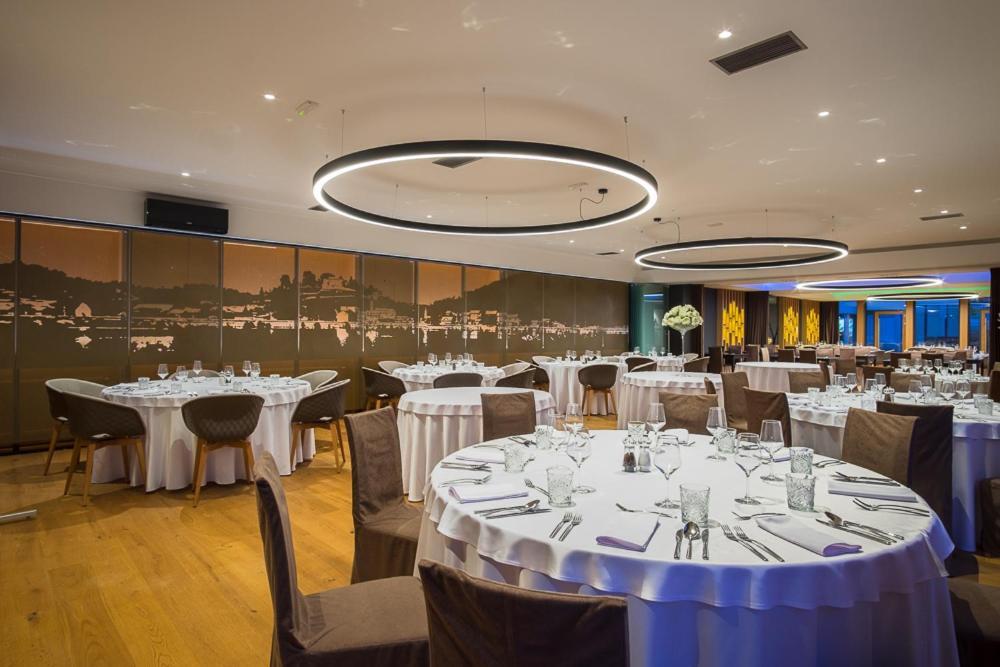 Hotel Ajdovec Sevnica Экстерьер фото